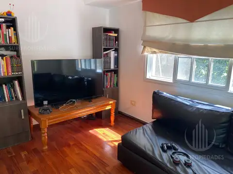 Casa en Venta con 5 cocheras
