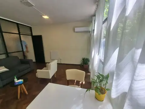 VENTA OFICINA CENTRICA ESPAÑA Y GUTIERREZ