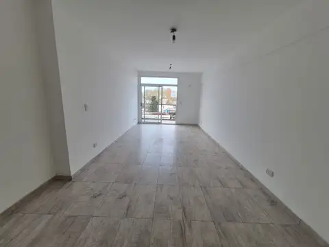 Departamento en Alquiler en Monte Castro, $ 480.000
