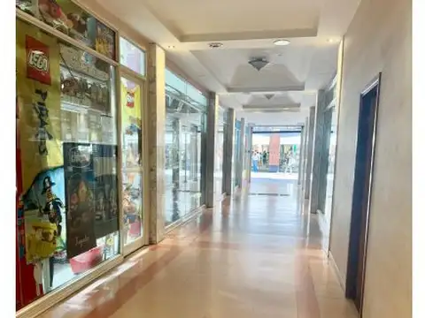 OFICINA EN VENTA - Cordoba 1330