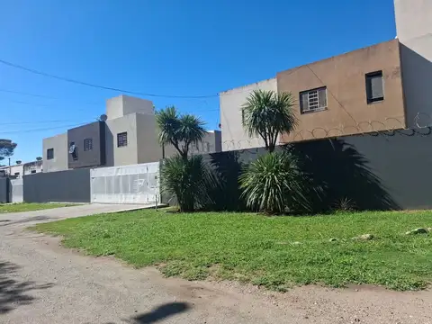 Depto Tipo Casa en Venta de 3 dormitorios