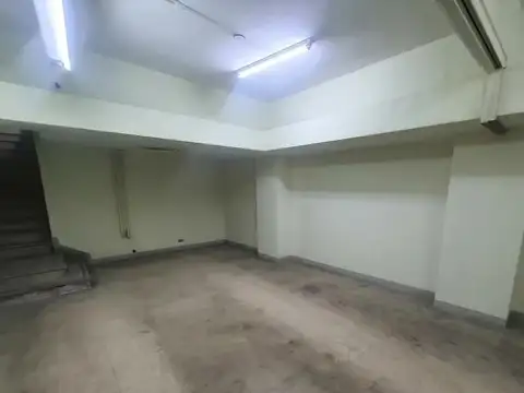 Local comercial a la venta - Av. Corrientes -Villa Crespo