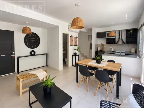 Casa 3 ambientes con 1 baño