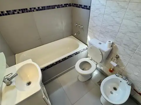 Departamento en Alquiler en Turdera, $ 450.000