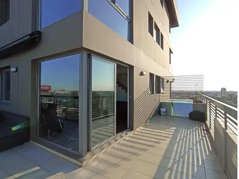 Aristóbulo Del Valle 700