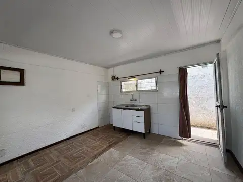 Casa en Alquiler con 1 cochera