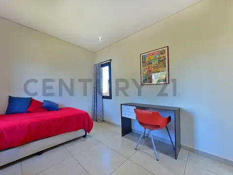 VENTA CASA 5 AMBIENTES APTA CRÉDITO CON JARDÍN Y PILETA EN LA CAÑADA DE PILAR