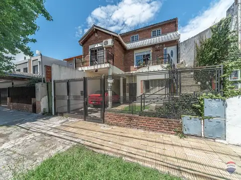 Depto Tipo Casa en Venta de 4 ambientes