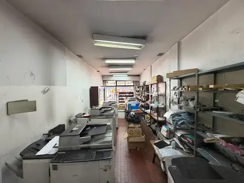 Local en Uriburu 752 - Superficie 60 m²