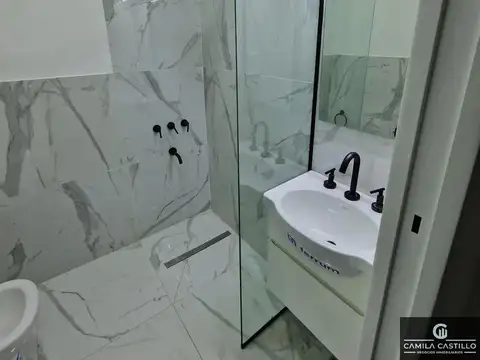 Depto Tipo Casa en Venta al Este