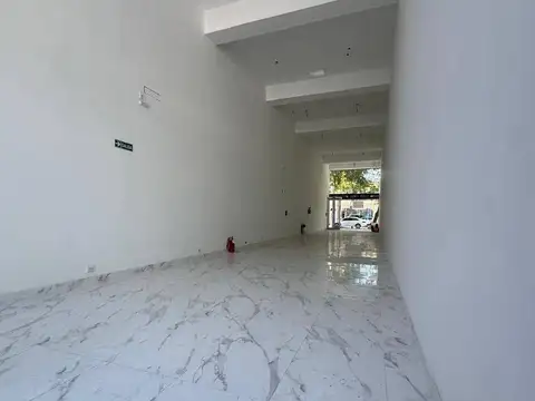 Local en Alquiler en Sección 5 Residencial Sur, USD 3.000