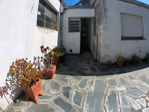 Casa con galpón en Tandil Venta