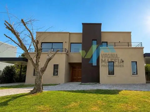 Casa en Venta de 4 dormitorios