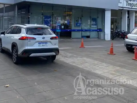 Av. Libertador al 2289 / 91 - Olivos