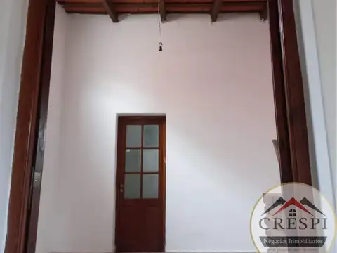 Casa 5 ambientes con 1 baño