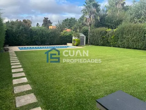 Casa en Venta en El Establo, USD 430.000