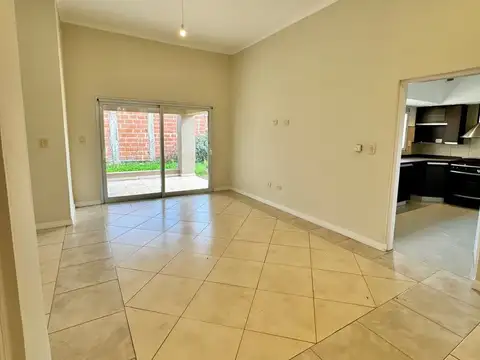 CASA 2 DORM. EN VENTA BARRIO LAS ROSAS VILLA NUEVA