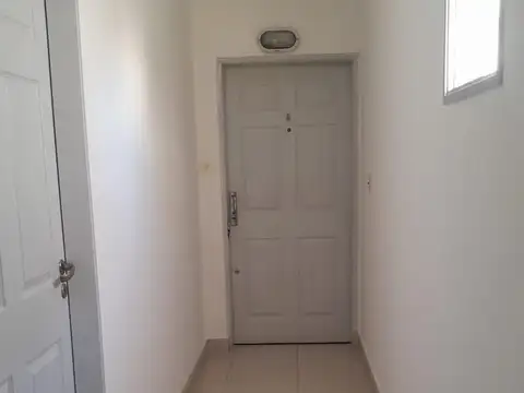 Departamento en Alquiler en Olivos Vias/Maipu, $ 750.000