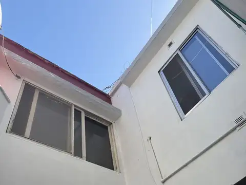 Depto Tipo Casa en Venta de 6 ambientes