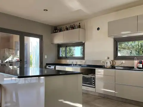 Casa en Alquiler en Countries y Barrios Cerrados en Campana, USD 1.500