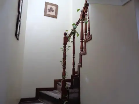 Departamento 5 ambientes con 3 baños