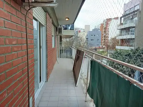 Departamento en Alquiler con 1 cocheras