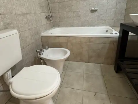 Depto Tipo Casa en Alquiler de 1 dormitorio