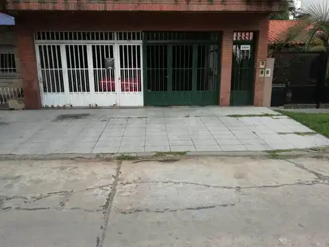 Casa  en Venta ubicado en Quilmes Oeste, Quilmes, G.B.A. Zona Sur - SVN0617_LP584405_1