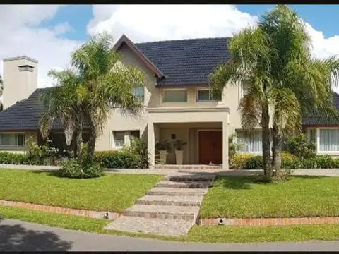 Casa en Venta de 5 dormitorios