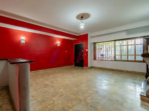 CASA EN ALQUILER 6 AMBIENTES PORQUE CHACABUCO