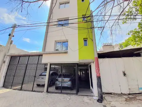 Alquiler Monoambiente con balcón - Barrio Cinco Esquinas - Rosario