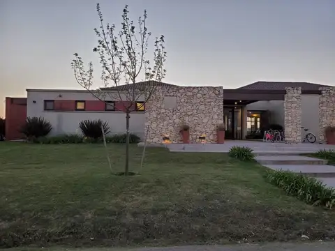 Terreno en Venta, FOS 25