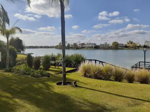 A Laguna - San Francisco, Villanueva