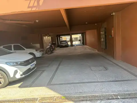 COCHERA ALQUILER MORON DESCUBIERTA