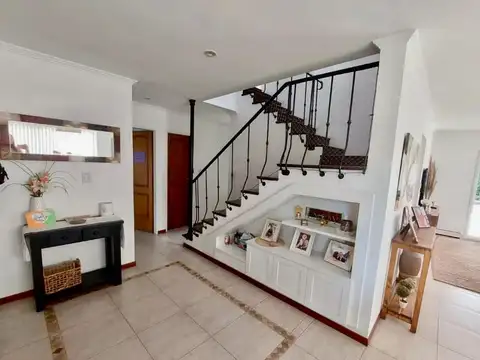 LA CABALLERIZA  CASA EN VENTA - CUAN PROPIEDADES