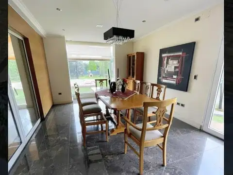 Residencia Premium en Barrio Cerrado Consolidado