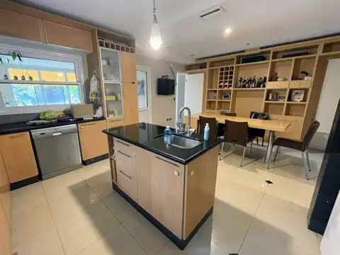 Casa en Venta en Countries y Barrios Cerrados en Rio Cuarto, USD 650.000