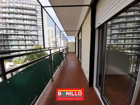 Departamento en Alquiler con 1 cocheras