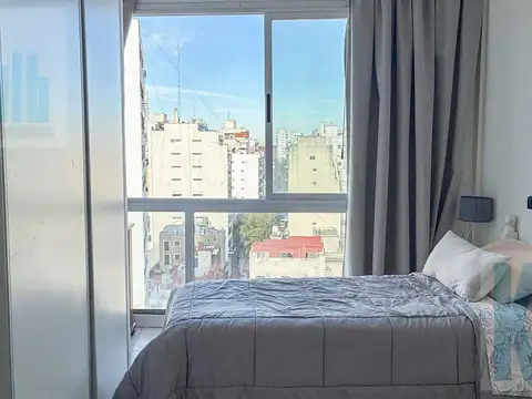 Luminoso departamento monoambiente piso 11 buena vista en San Telmo