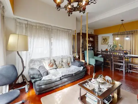 Chalet en Venta de 4 Ambientes en Olivos con Balcón