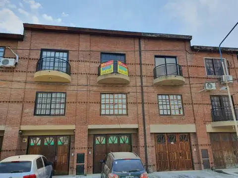 DUPLEX 4AMB C/GARAGE MARTIN CORONADO