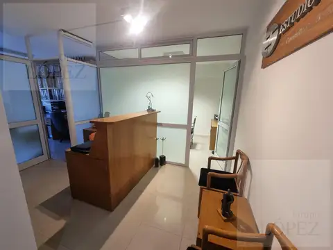 Oficina 5 ambientes con 1 baño