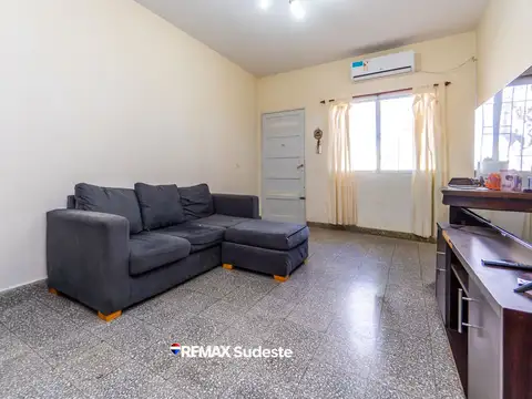 Casa 4 ambientes con 1 baño