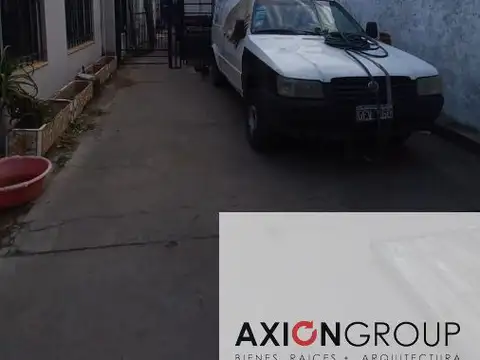 Casa 7 ambientes con 4 baños