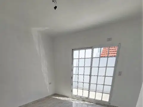 Departamento en Venta en Villa Dominico, USD 75.000