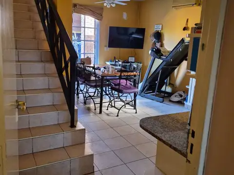 CASA EN VENTA BARRIO SOLARES DE URQUIZA GUAYMALLEN