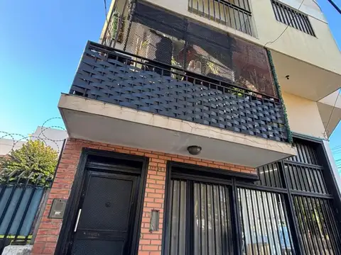 DepartamenLuminoso  en Venta 2 Ambientes en Esquina | Impecable Ubicación Villa Luzuriaga"to