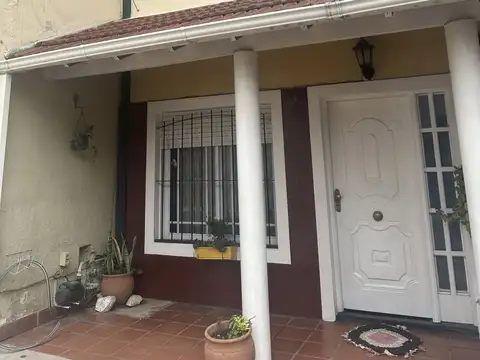Depto Tipo Casa en Venta de 3 dormitorios