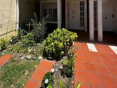 Andres Ferreyra 2800