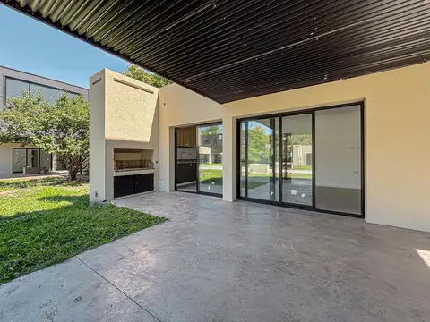 Casa en Venta al Este